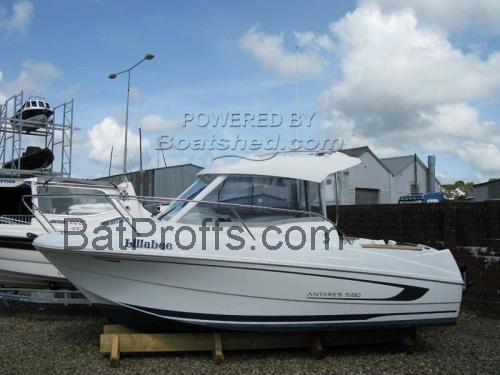 Beneteau Antares 580 tekniska specifikationer och recensioner